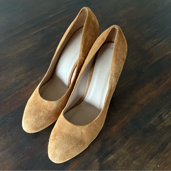 ABLE Suede High Heels Tan Brown Block Heel Sz 10 Round Toe - Picture 2 of 8